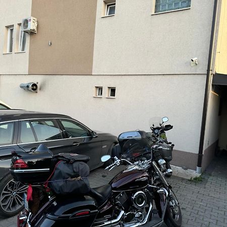 נובי פאזאר Motel & Restaurant Dar מראה חיצוני תמונה