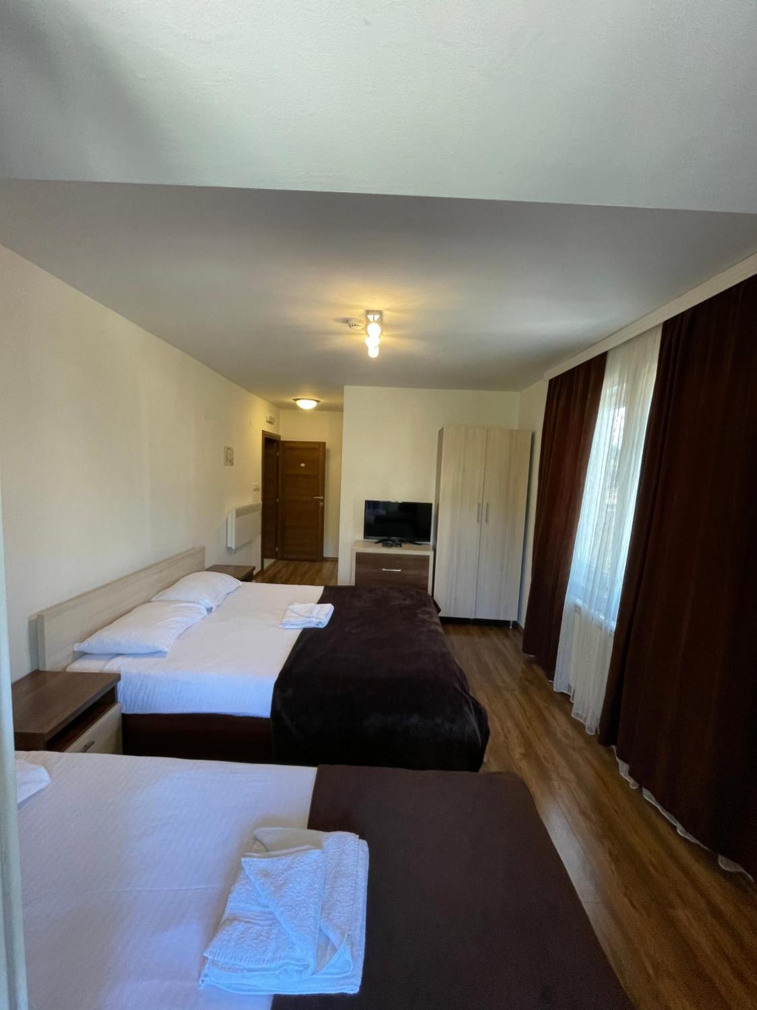 נובי פאזאר Motel & Restaurant Dar מראה חיצוני תמונה