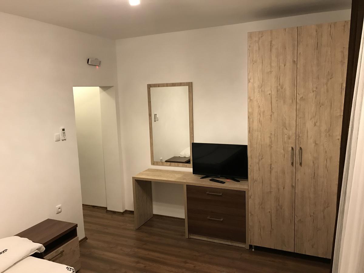 נובי פאזאר Motel & Restaurant Dar מראה חיצוני תמונה