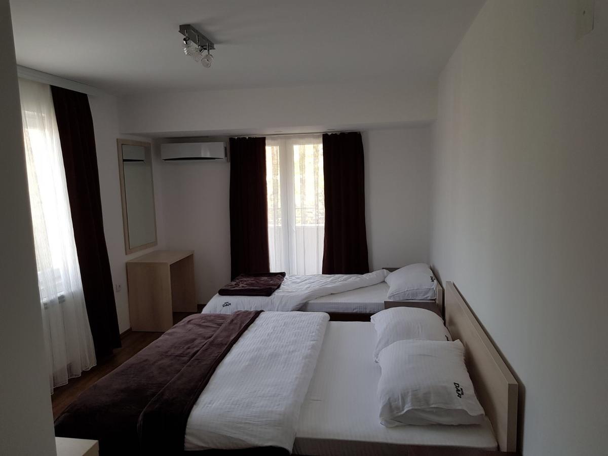 נובי פאזאר Motel & Restaurant Dar מראה חיצוני תמונה