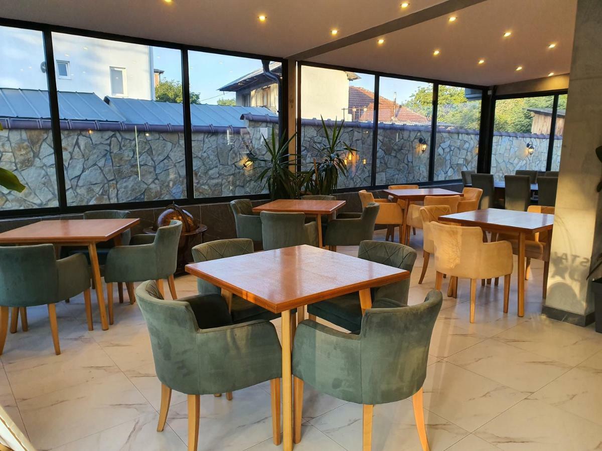 נובי פאזאר Motel & Restaurant Dar מראה חיצוני תמונה
