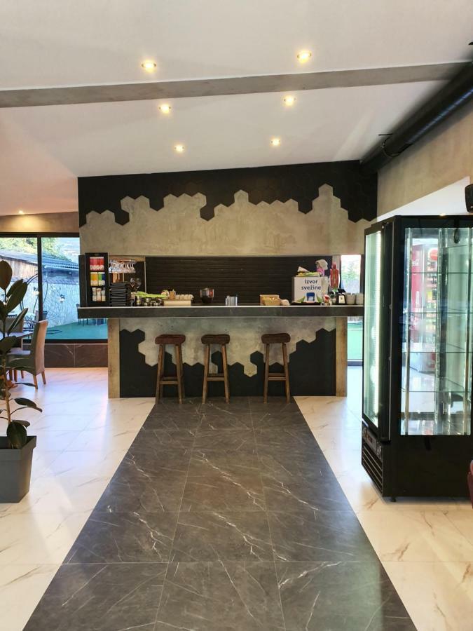 נובי פאזאר Motel & Restaurant Dar מראה חיצוני תמונה
